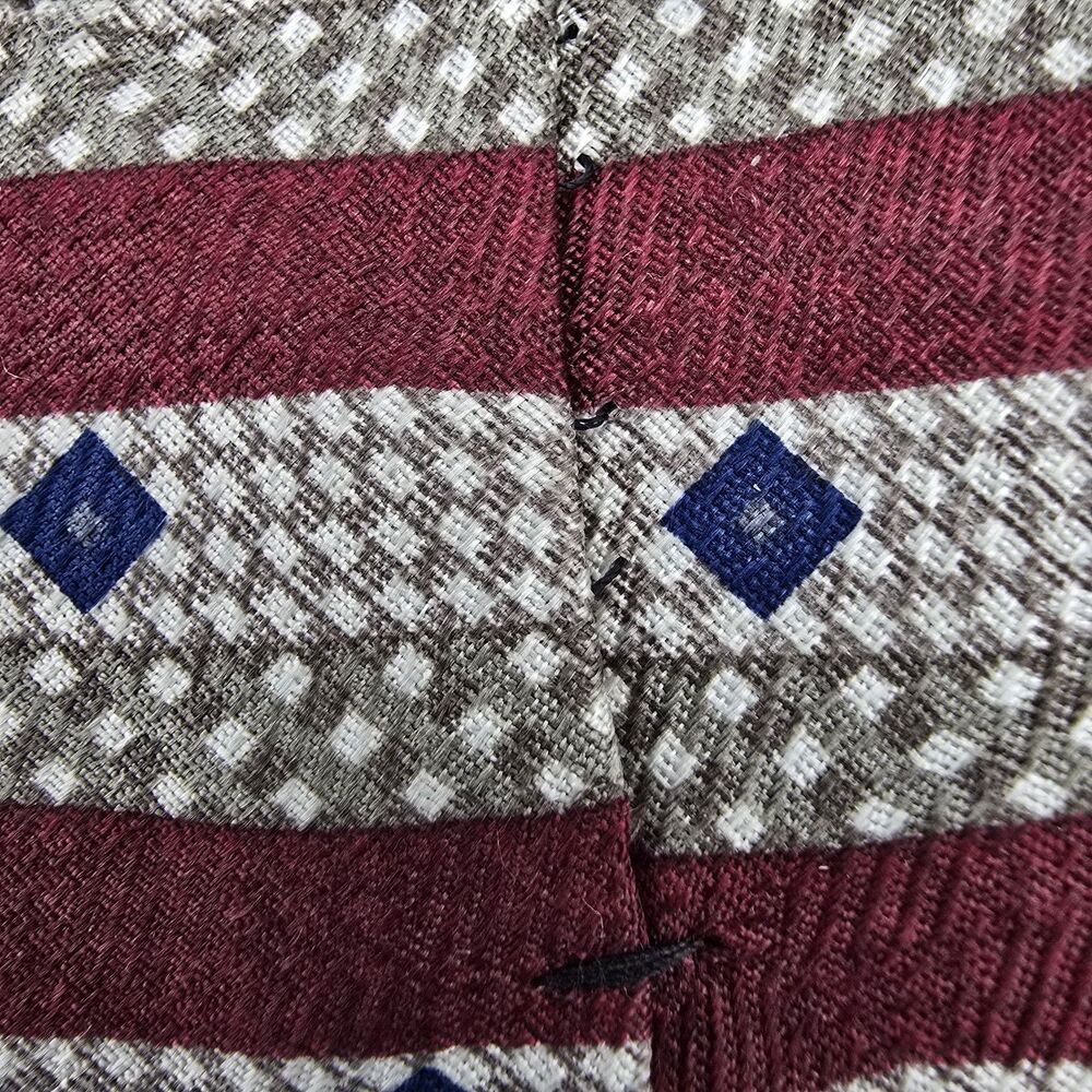 Claiborne Men's Silk Tie Red Biege Necktie  4"x57" Formal Vintage - Picture 5 of 6
